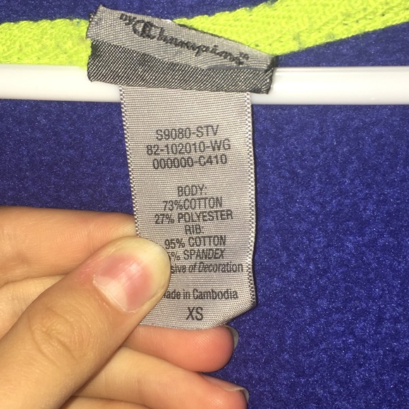 Women’s XS Champion sweatshirt. - Picture 4 of 4